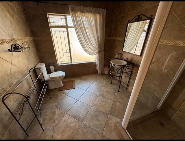 4 BEDROOM HOUSE FOR SALE IN BIRCHLEIGH